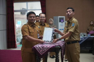 Bupati Tegal Serahkan DPA dan Teken Perjanjian Kinerja SKPD TA 2026 di Gedung Dadali